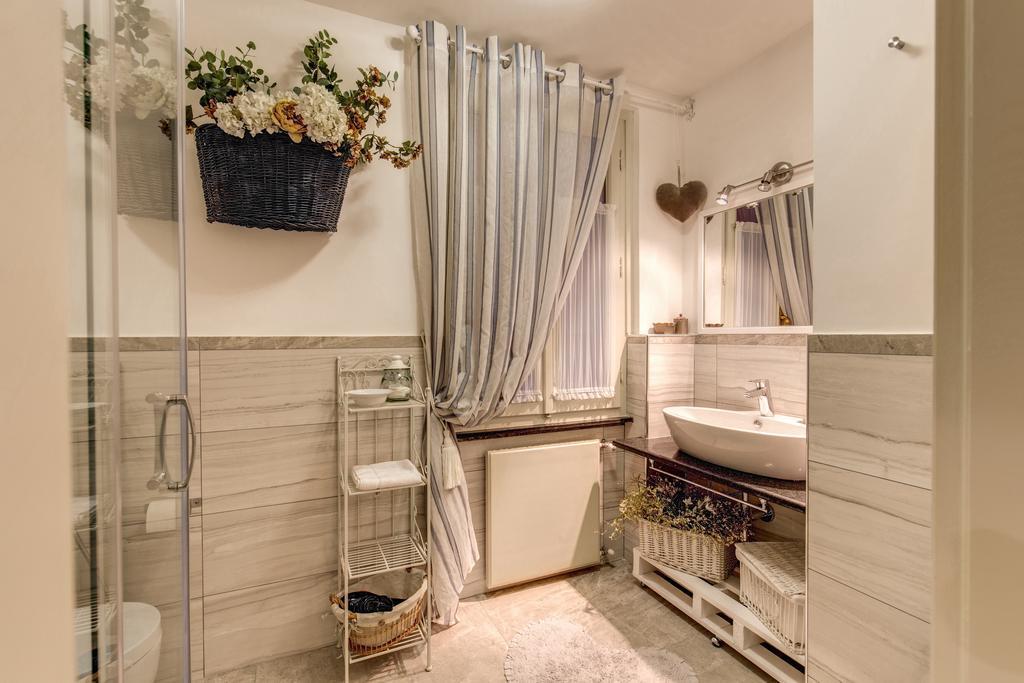 Trevi Miracle Suite Rome Room photo