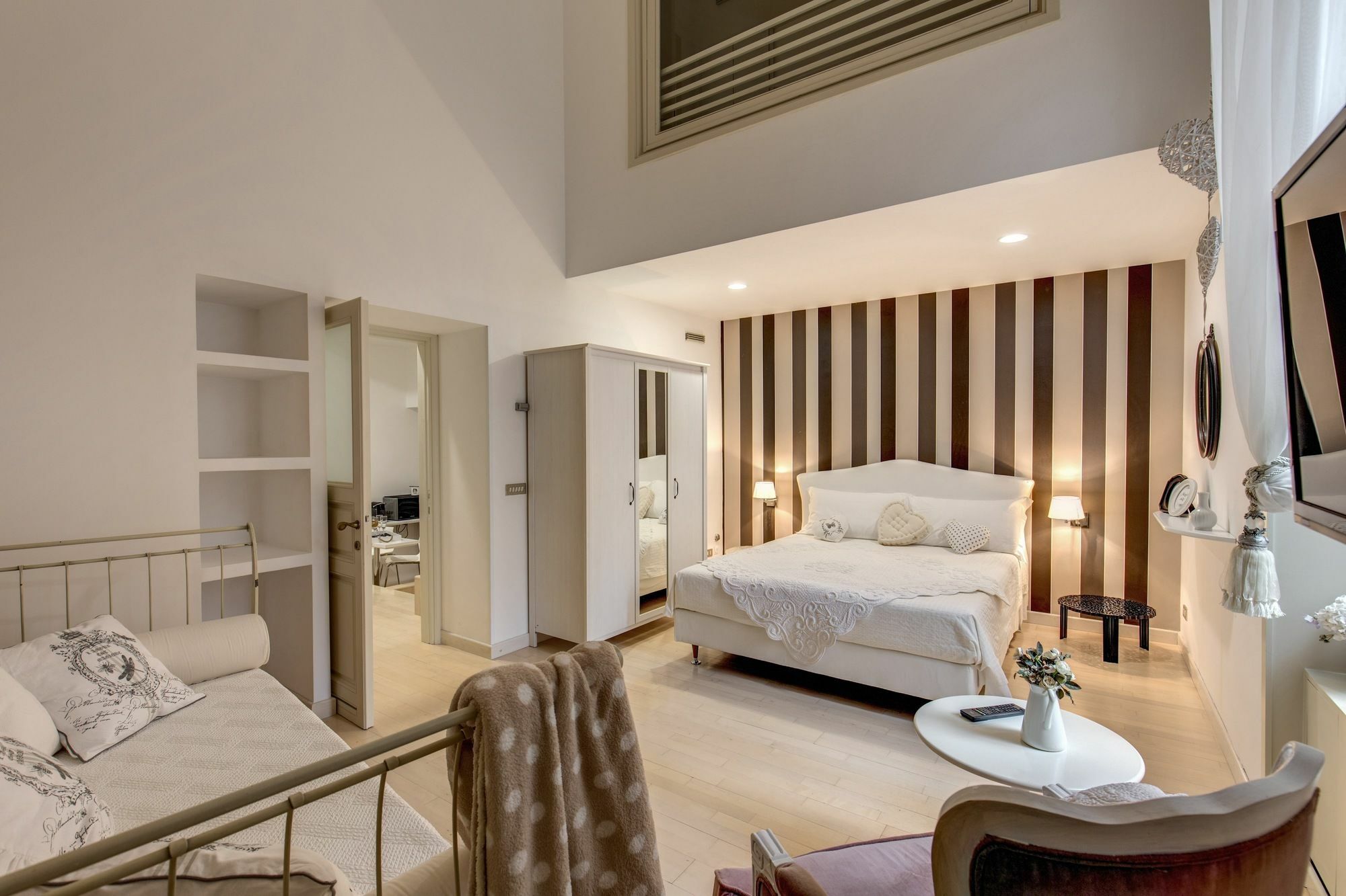 Trevi Miracle Suite Rome Exterior photo