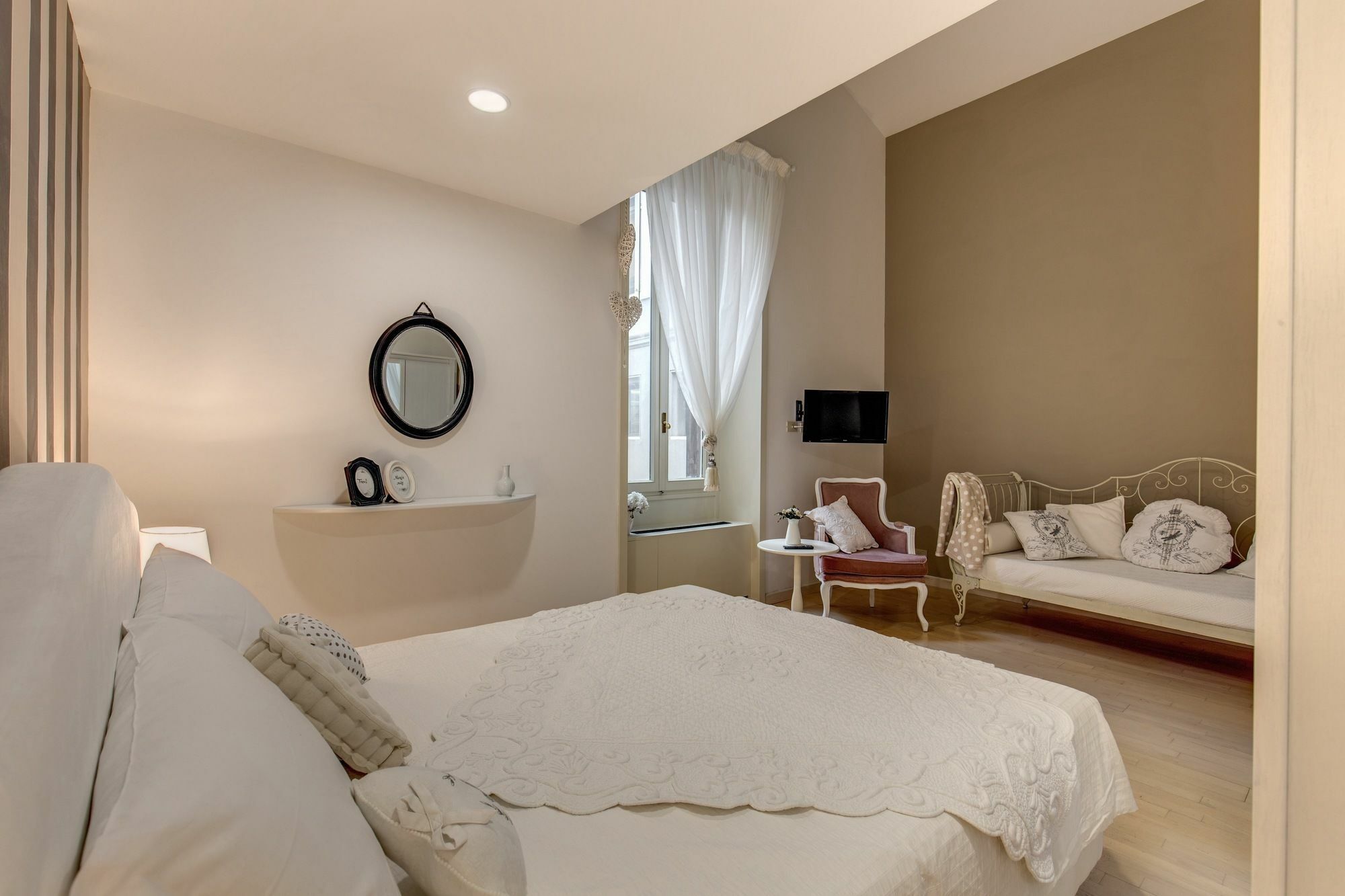 Trevi Miracle Suite Rome Exterior photo