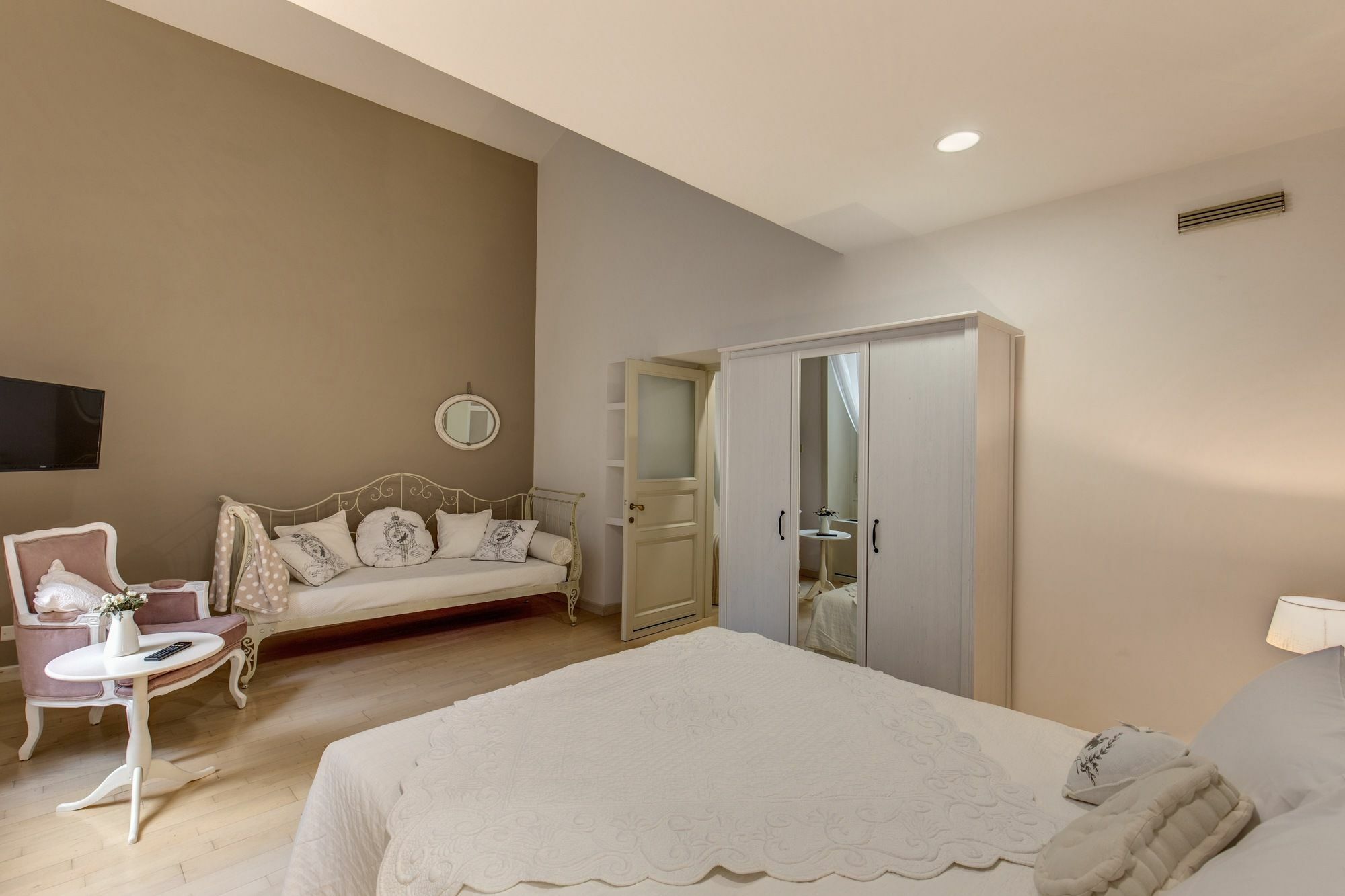 Trevi Miracle Suite Rome Exterior photo